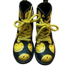 Dr. Martens Kids Boots - Black and Yellow